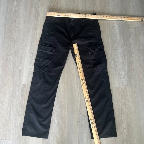 Levi's Cargo Pants Mens 33x30 Ace Black Utility Tactical Outdoor Hiking Camp - Picture 3 of 6